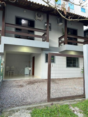 Aconchegante Sobrado
